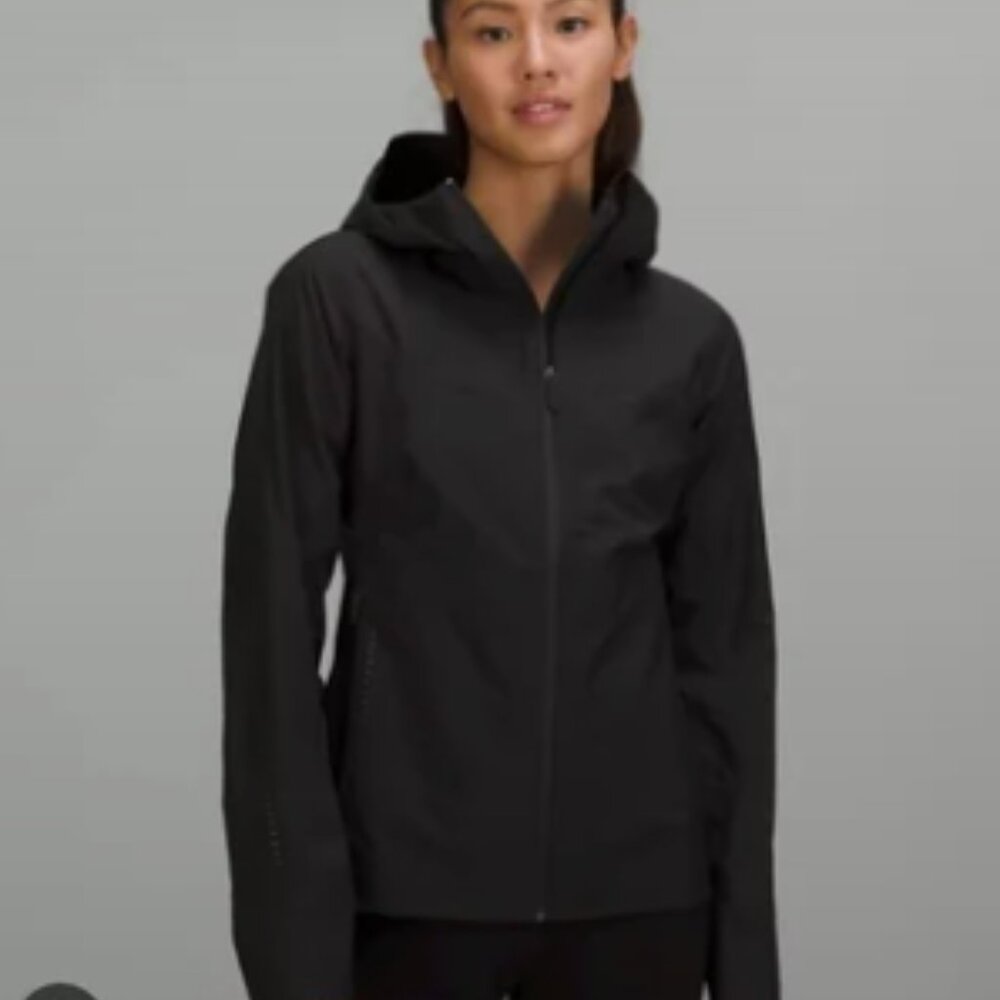 Lululemon break a trail waterproof running jacket size 6